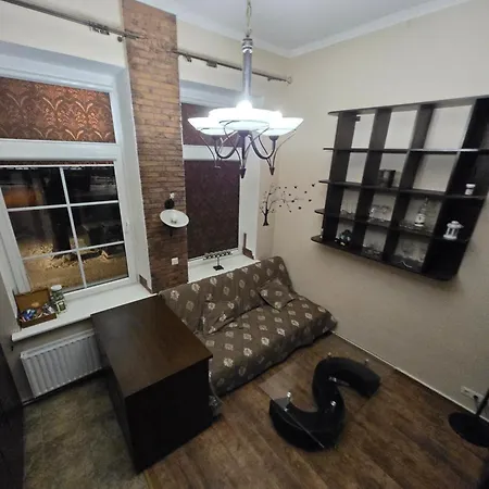 Old Wine House * Κλαϊπέντα