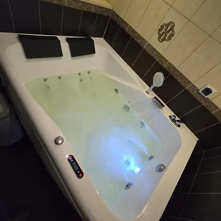 Old Wine House * Klaipėda