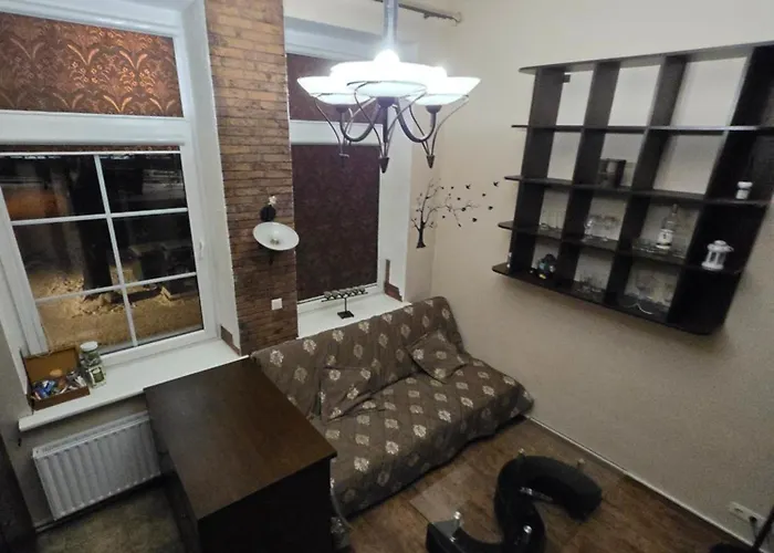 Old Wine House * Κλαϊπέντα